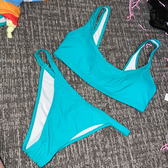 Bikini set - Picture 2 of 5